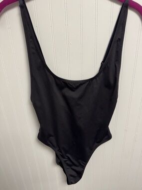 Skims Recycled Swim Scoop Neck Onepiece Small Onyx NWT
